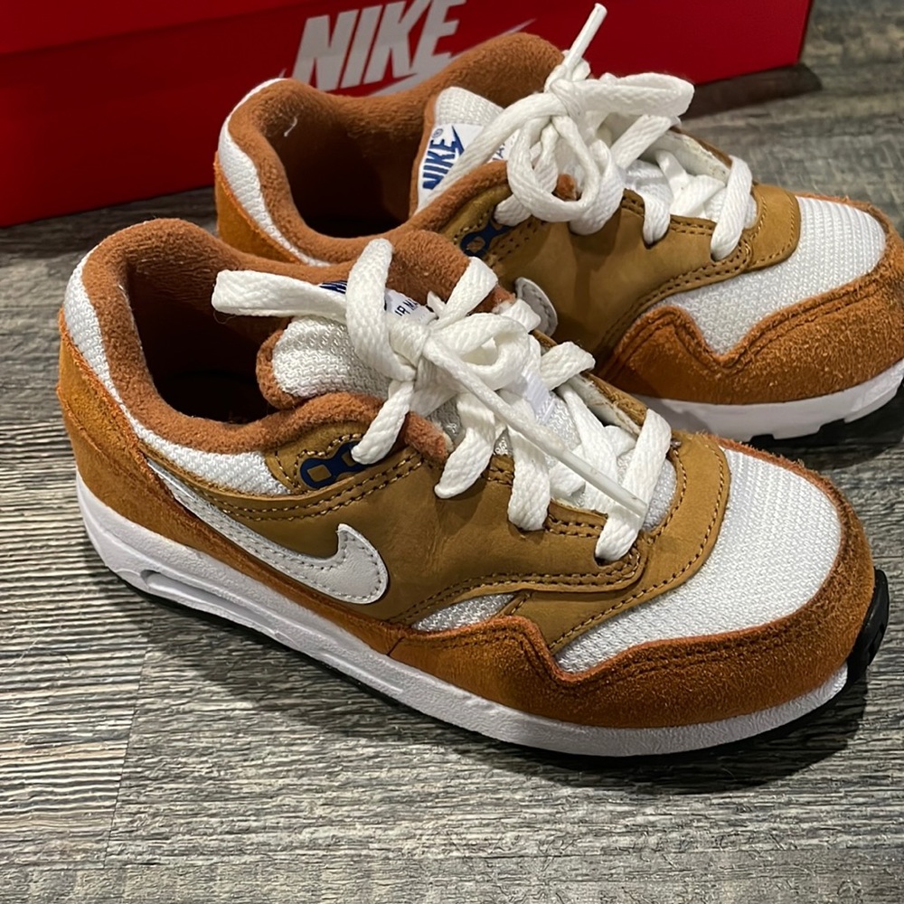 Nike Air Max size 10c
